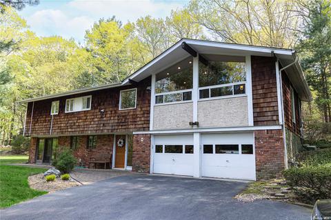 108 Sea Cove Rd, Northport, NY 11768