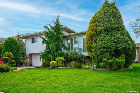 3008 Shore Dr, Merrick, NY 11566