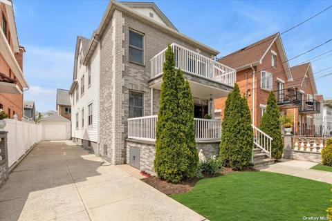 42-36 161st St, Flushing, NY 11358