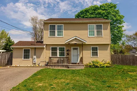 1345 Brooklyn Blvd, Bay Shore, NY 11706