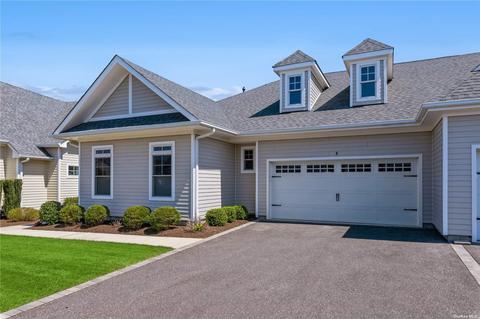 8 Millstone Ln #8, Cutchogue, NY 11935