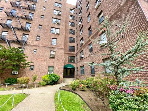 52-60 65th Pl #4A, Maspeth, NY 11378