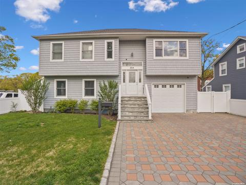 254 Ivy Ave, Westbury, NY 11590