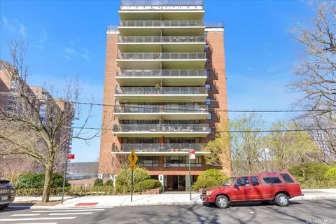 2727 Palisade Ave #8F, Bronx, NY 10463