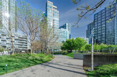 46-30 Center Blvd #1607, Long Island City, NY 11109