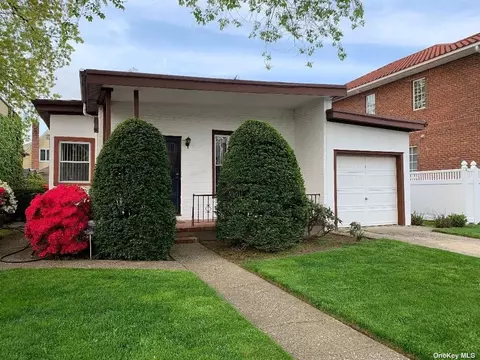 150-15 25th Dr, Flushing, NY 11354