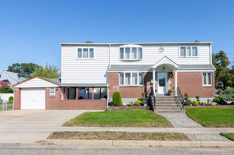 1168 Theodora St, Franklin Square, NY 11010