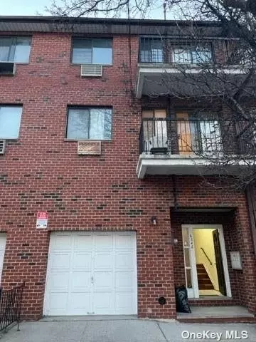 62-48 Forest Ave, Flushing, NY 11385