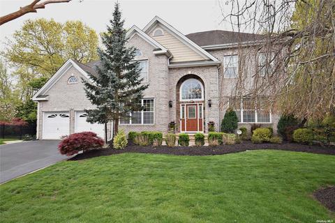 48 Independence Way, Miller Place, NY 11764