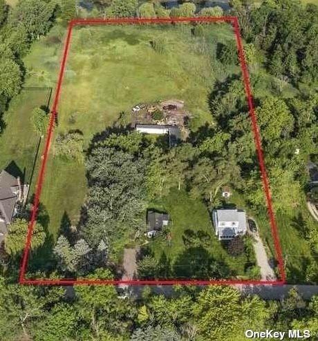 232 Brookville Rd, Muttontown, NY 11545