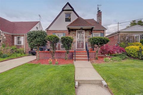 38-21 205th St, Bayside, NY 11361