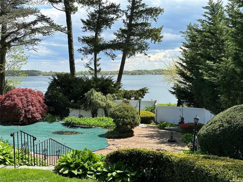 938 W West Shore Rd, Mill Neck, NY 11765