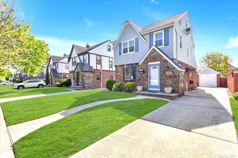 87-24 251 St, Bellerose, NY 11426