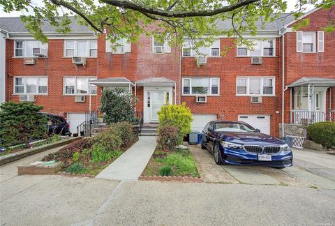 16-40 Bell Blvd, Bayside, NY 11360