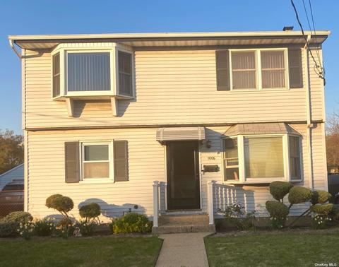 1006 Mirabelle Ave, Westbury, NY 11590