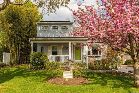 1443 Manatuck Blvd, Bay Shore, NY 11706