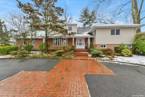925 Browers Pt, Woodsburgh, NY 11598