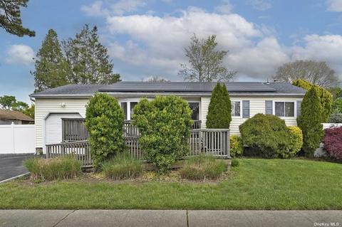817 Nicolls Rd, Deer Park, NY 11729
