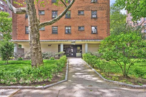 21-80 33rd Rd #3C, Astoria, NY 11106