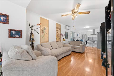 25-58 125th St, Flushing, NY 11354