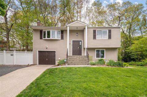 10 Crest Hl, Huntington Station, NY 11746