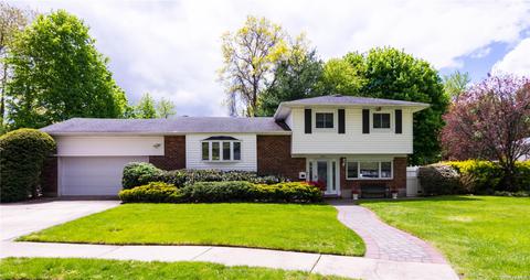 7 Ebb Ct, Commack, NY 11725