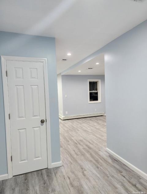 21 W 5th St, Ronkonkoma, NY 11779