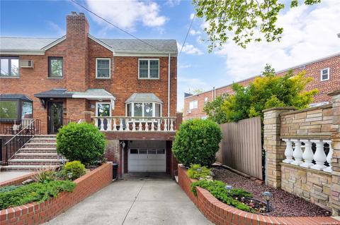 63-12 72nd St, Middle Village, NY 11379