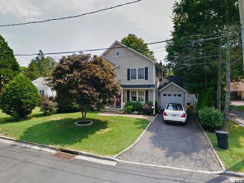19 Baylis Pl, Syosset, NY 11791