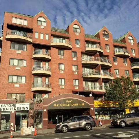 41-05 College Point Blvd #2G, Flushing, NY 11355
