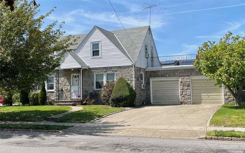 386 Jackson Ave, Mineola, NY 11501