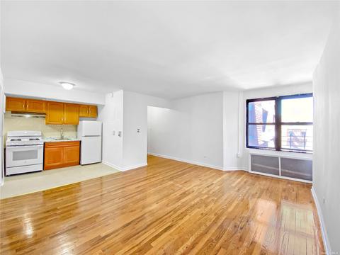 44-16 Macnish #6D, Elmhurst, NY 11373