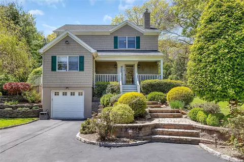 86 Elwood Rd, Northport, NY 11768