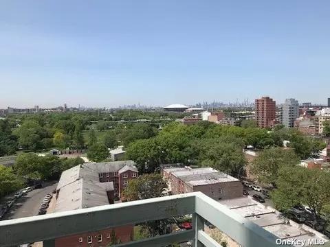 43-18 Main St #11D, Flushing, NY 11355