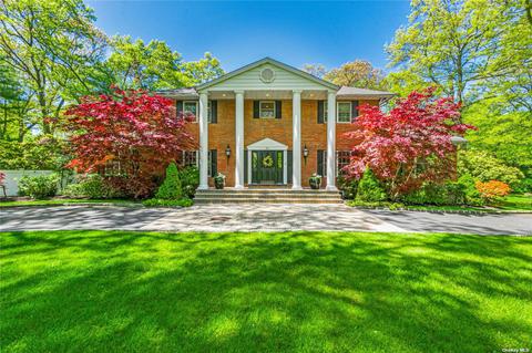 50 Foxhunt Cres, Oyster Bay Cove, NY 11791