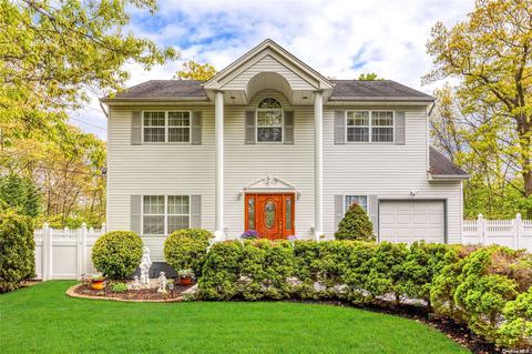 82 Duryea Rd, Melville, NY 11747