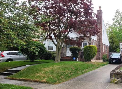 35-35 203rd St, Bayside, NY 11361