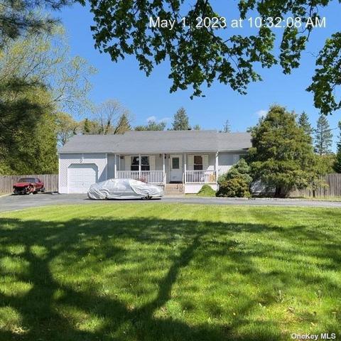 207 Waverly Ave, Medford, NY 11763