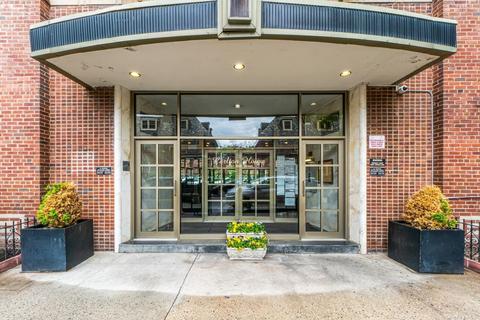 34-41 85th St #6C, Jackson Heights, NY 11372