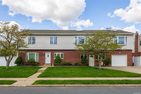 336 Whittier Ave, Levittown, NY 11756