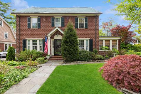 10 Litchfield Rd, Port Washington, NY 11050