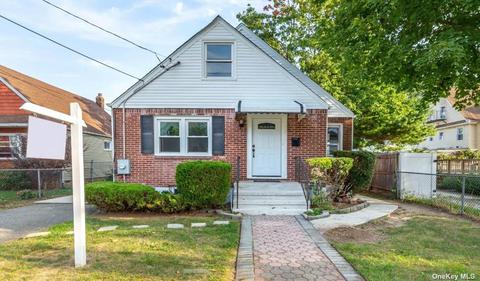 114 Robinwood Ave, Hempstead, NY 11550