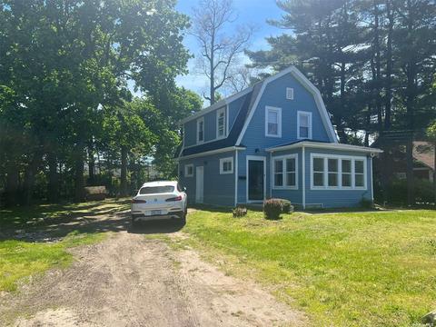 8 Quinn, Brentwood, NY 11717