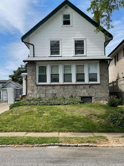 30-16 152nd St, Flushing, NY 11354