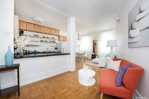 35-50 78th St #3-G, Jackson Heights, NY 11372