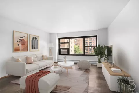21-55 34th Ave #7B, Astoria, NY 11106