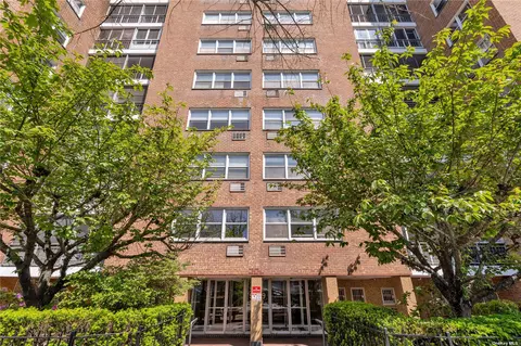 90-59 56th Ave #2D, Elmhurst, NY 11373