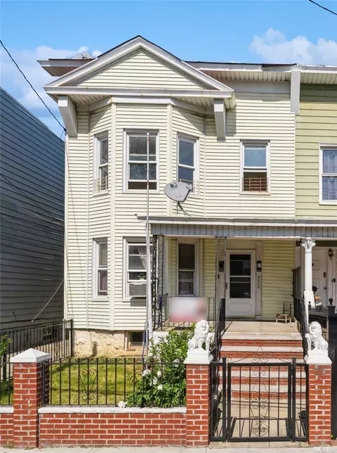 95-79 113th St, Richmond Hill, NY 11418