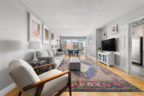 70-31 108 #7E, Forest Hills, NY 11375