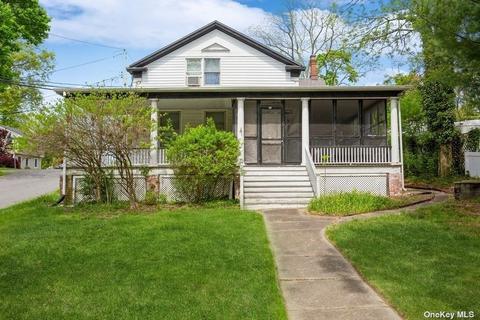 223 Christian Ave, Stony Brook, NY 11790